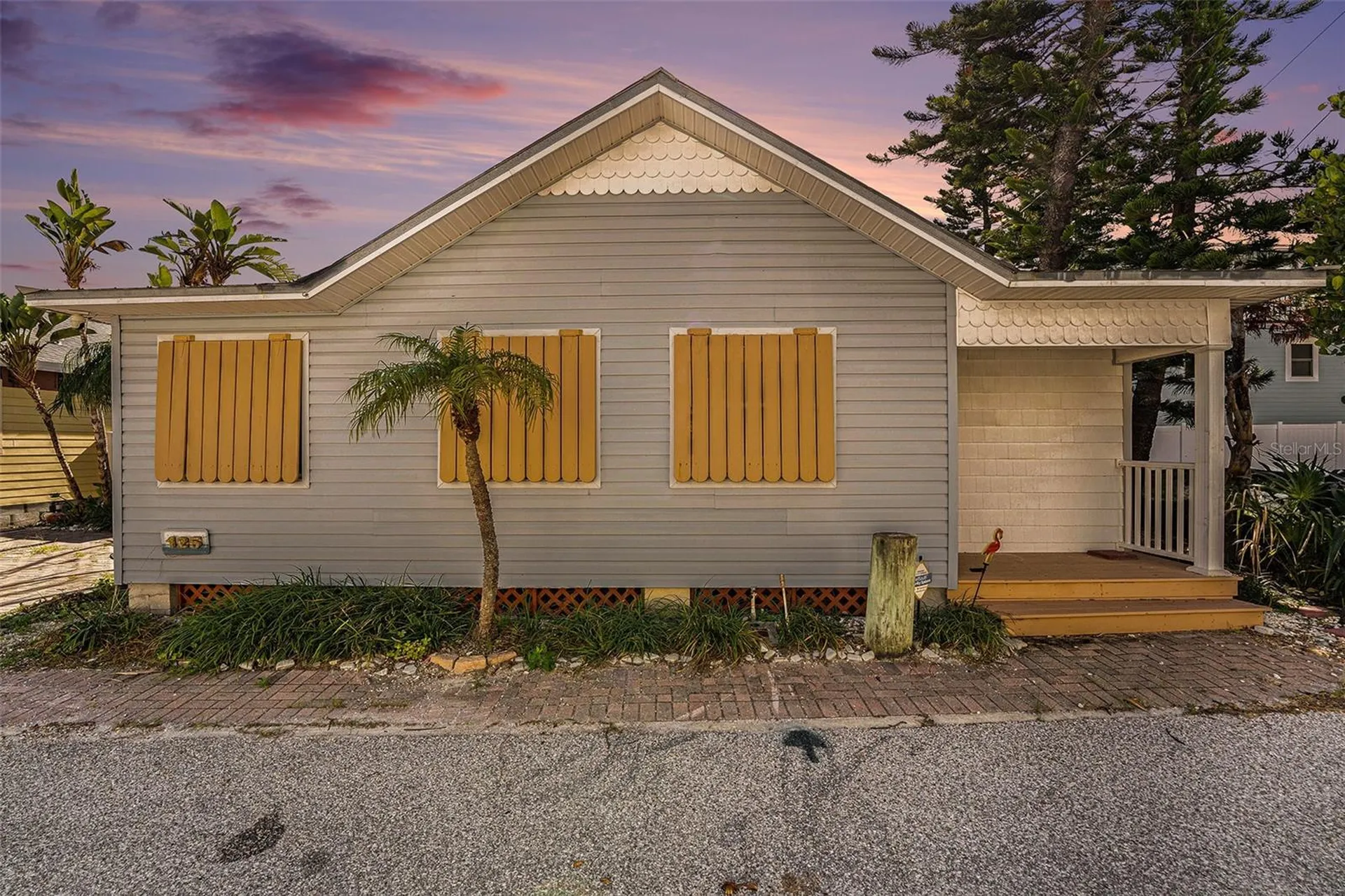 125 95th Avenue Treasure Island FL 33706