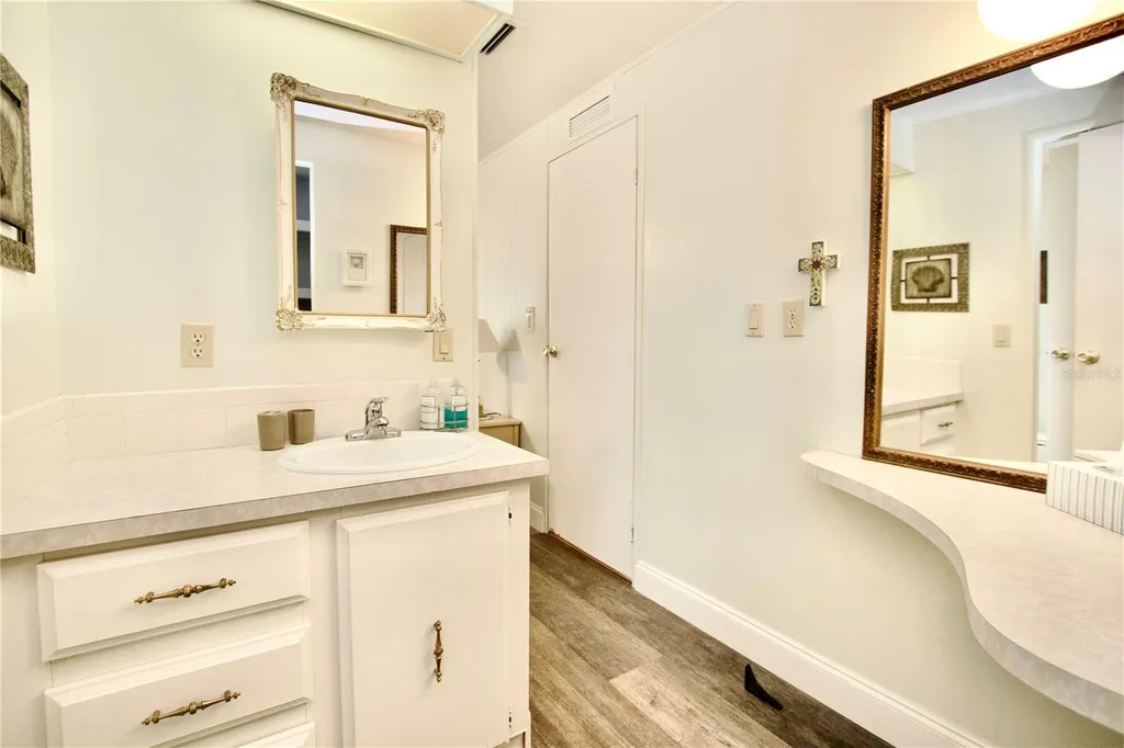 2123 Oahu Drive Holiday FL 34691