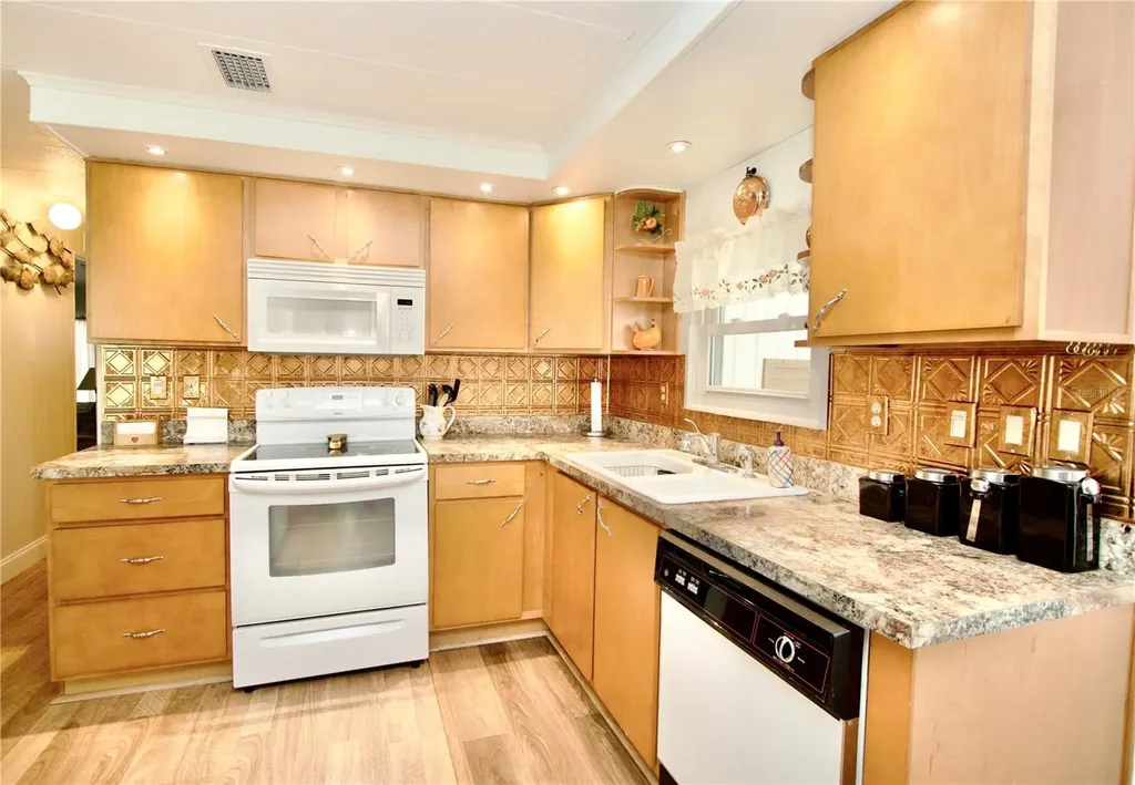 2123 Oahu Drive Holiday FL 34691