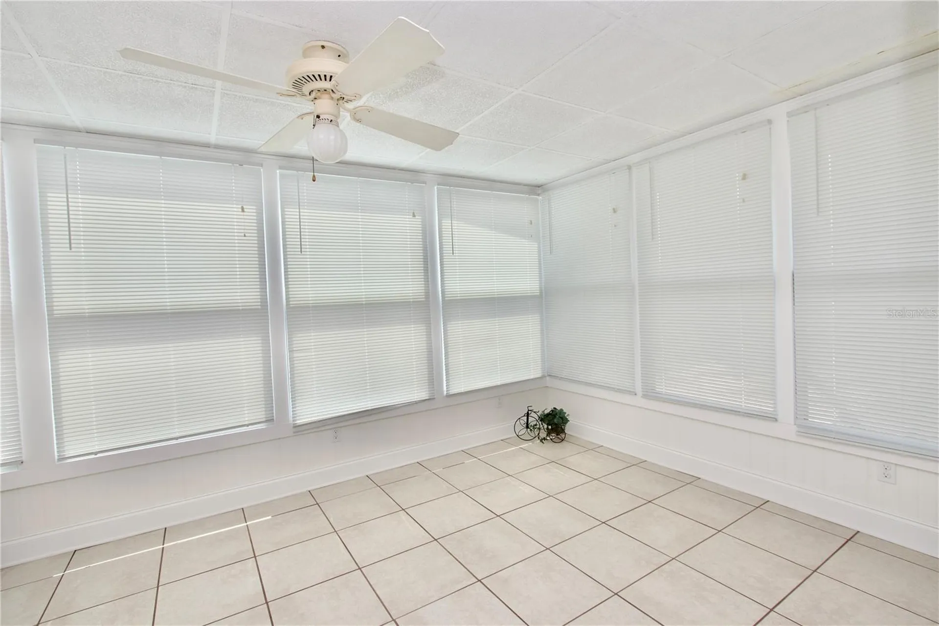 2123 Oahu Drive Holiday FL 34691
