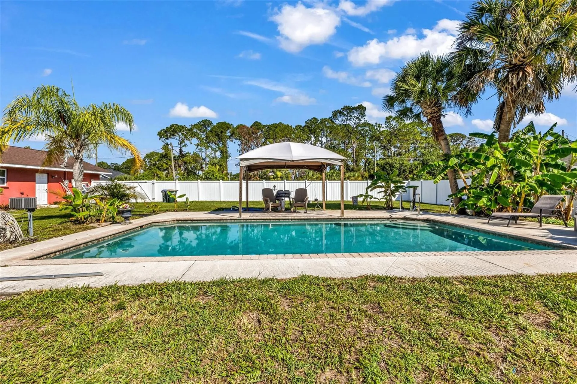 2210 Embassy Road North Port FL 34291