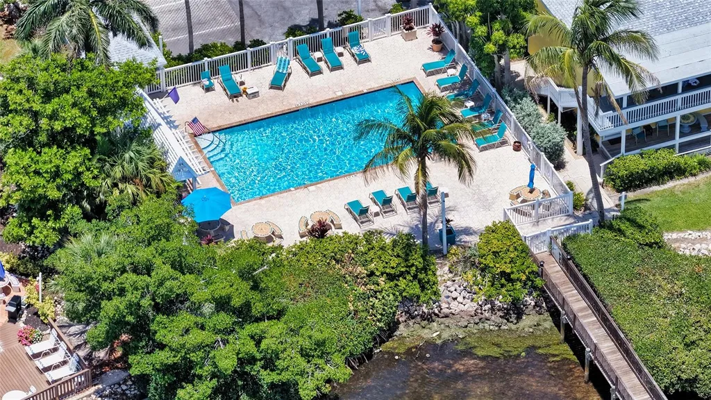 1603 Gulf Drive N Bradenton Beach FL 34217