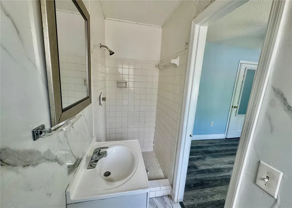 2006 Sarazen Drive Orlando FL 32808