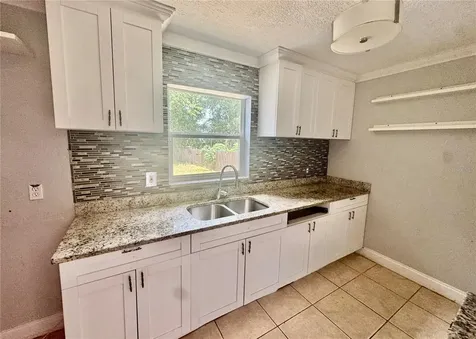2006 Sarazen Drive Orlando FL 32808
