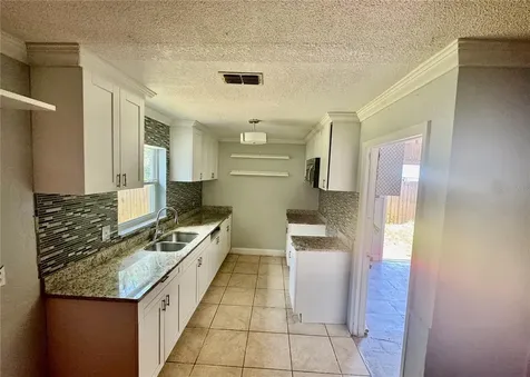 2006 Sarazen Drive Orlando FL 32808