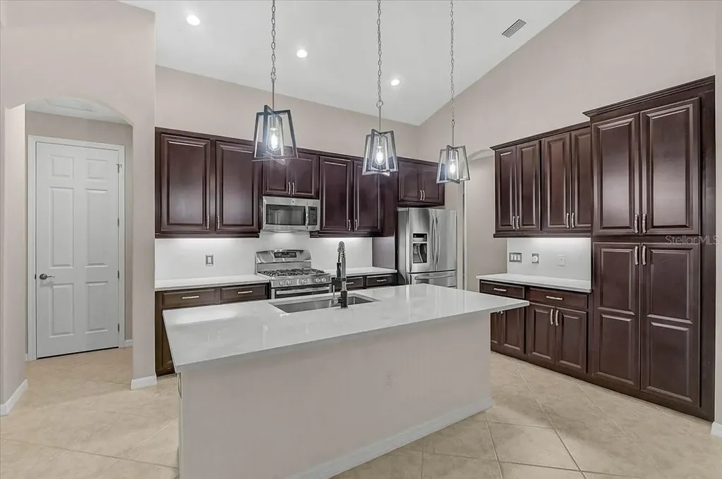 608 Dogwood Run Bradenton FL 34212