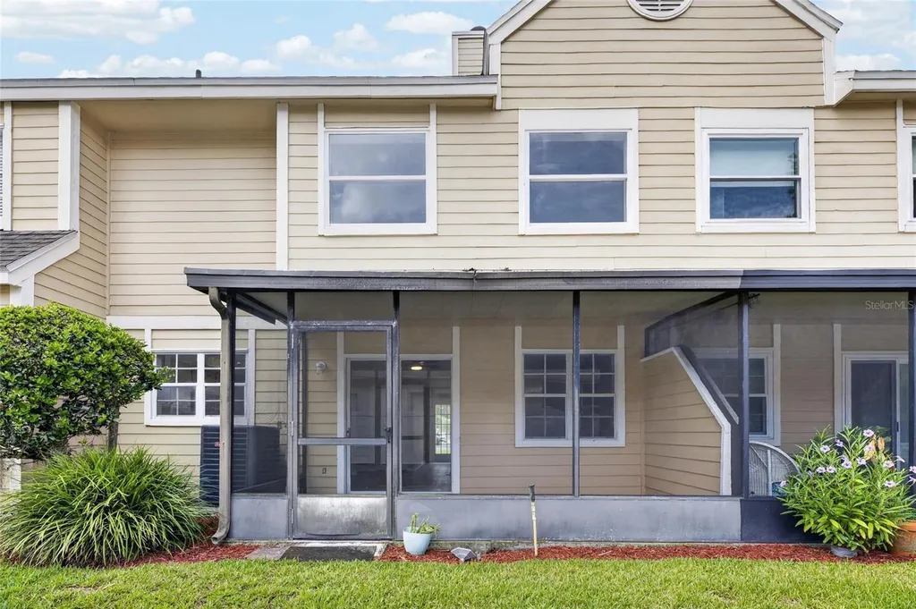 1214 Big Pine Drive Valrico FL 33596