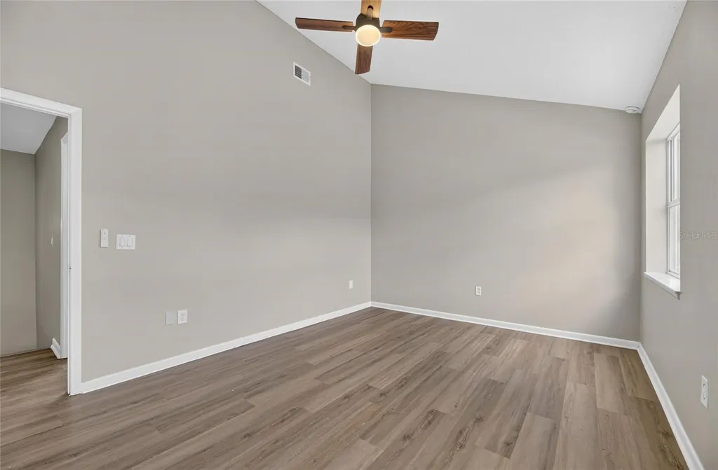 1214 Big Pine Drive Valrico FL 33596