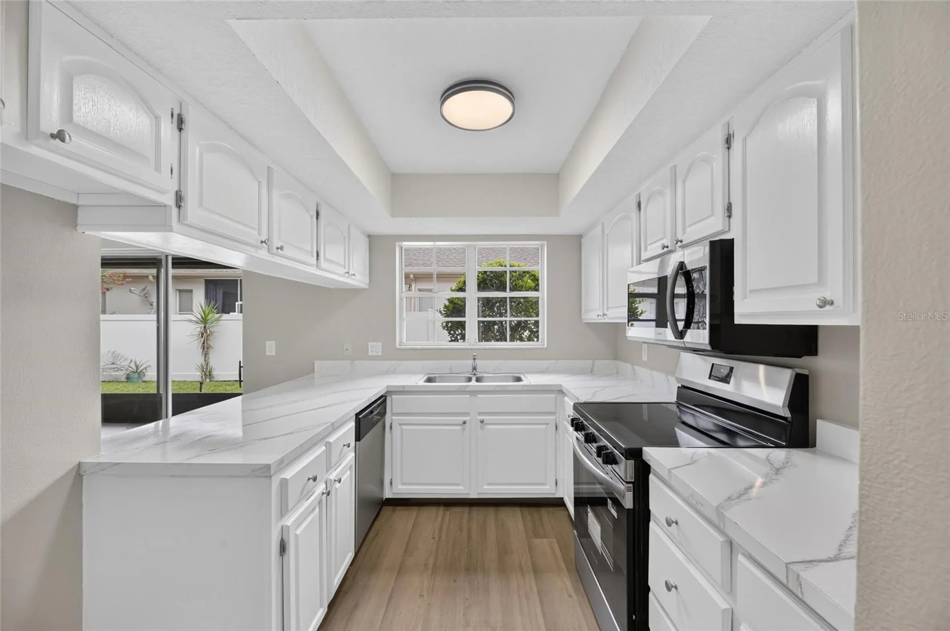 1214 Big Pine Drive Valrico FL 33596