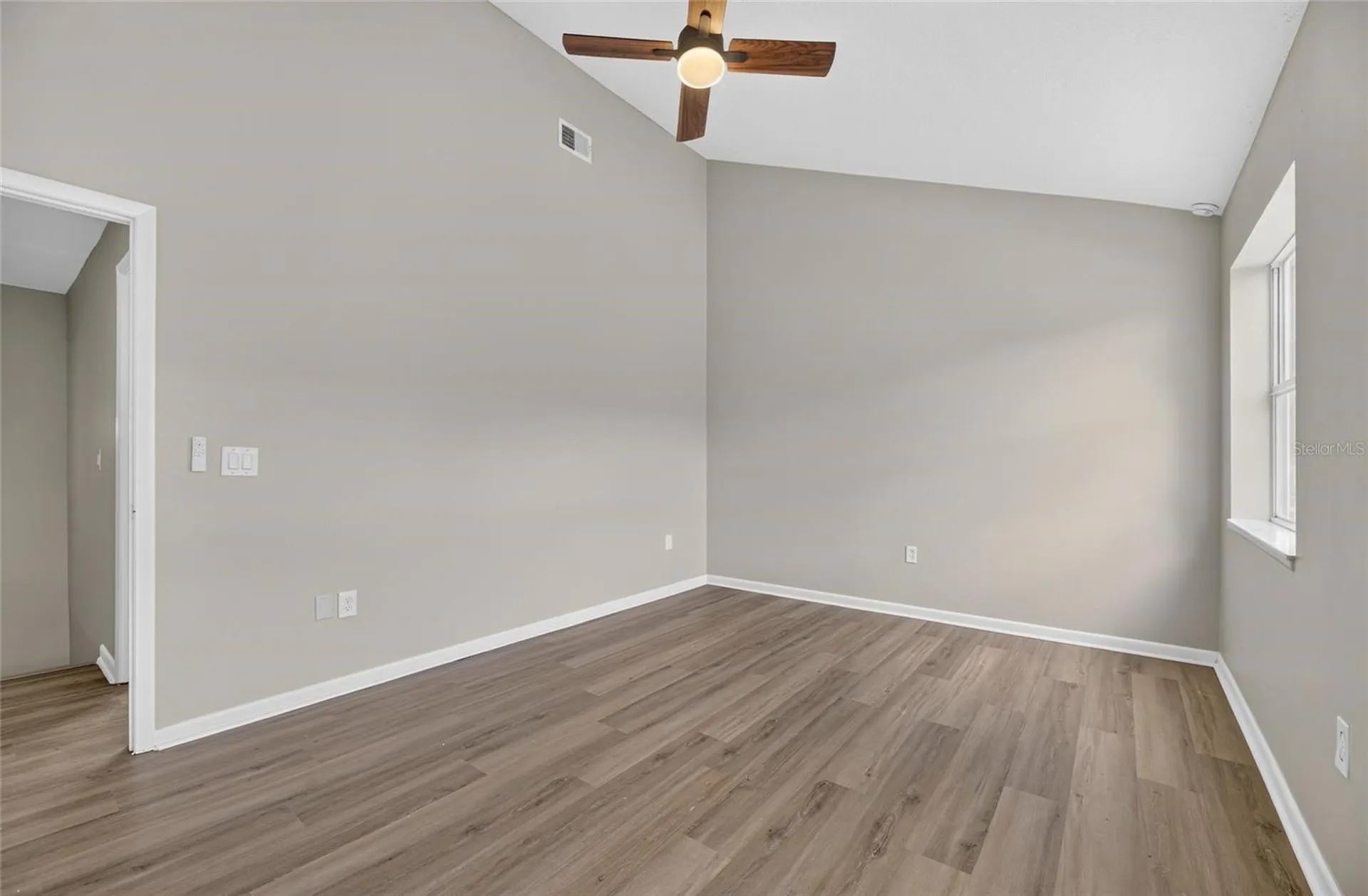 1214 Big Pine Drive Valrico FL 33596