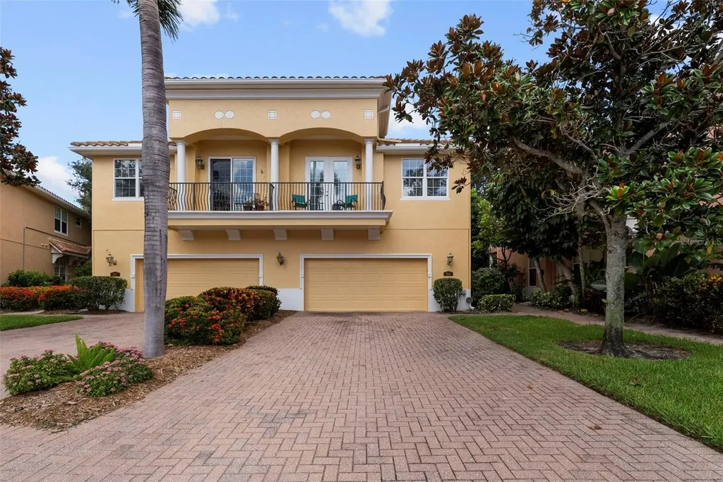 185 Banyan Bay Drive St Petersburg FL 33705