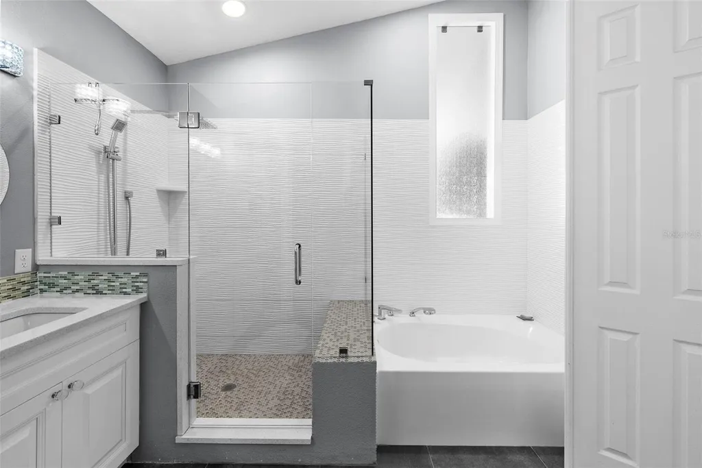 185 Banyan Bay Drive St Petersburg FL 33705