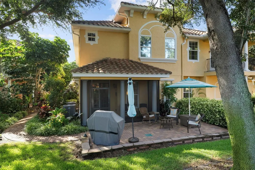 185 Banyan Bay Drive St Petersburg FL 33705