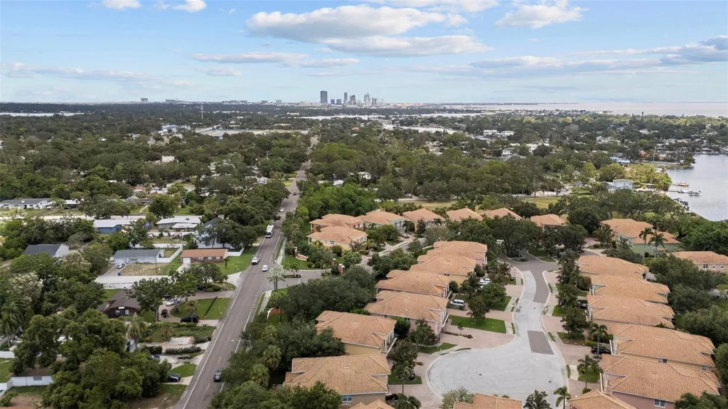 185 Banyan Bay Drive St Petersburg FL 33705