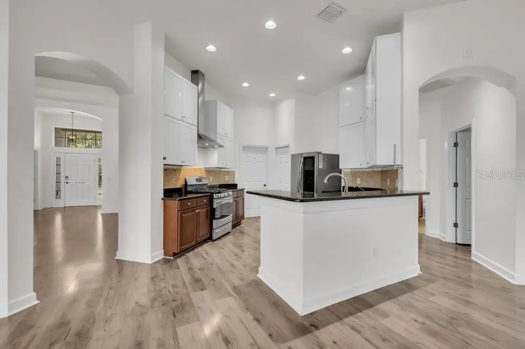 11109 Wembley Landing Drive Lithia FL 33547