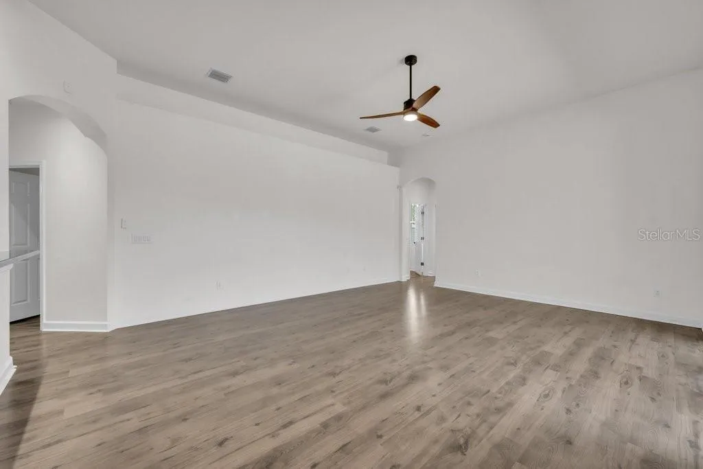 11109 Wembley Landing Drive Lithia FL 33547