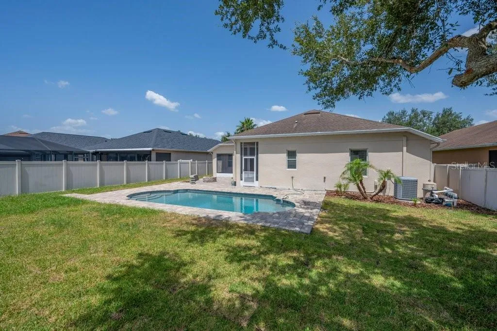 11109 Wembley Landing Drive Lithia FL 33547