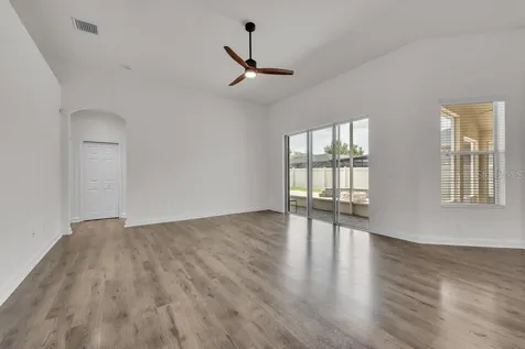 11109 Wembley Landing Drive Lithia FL 33547