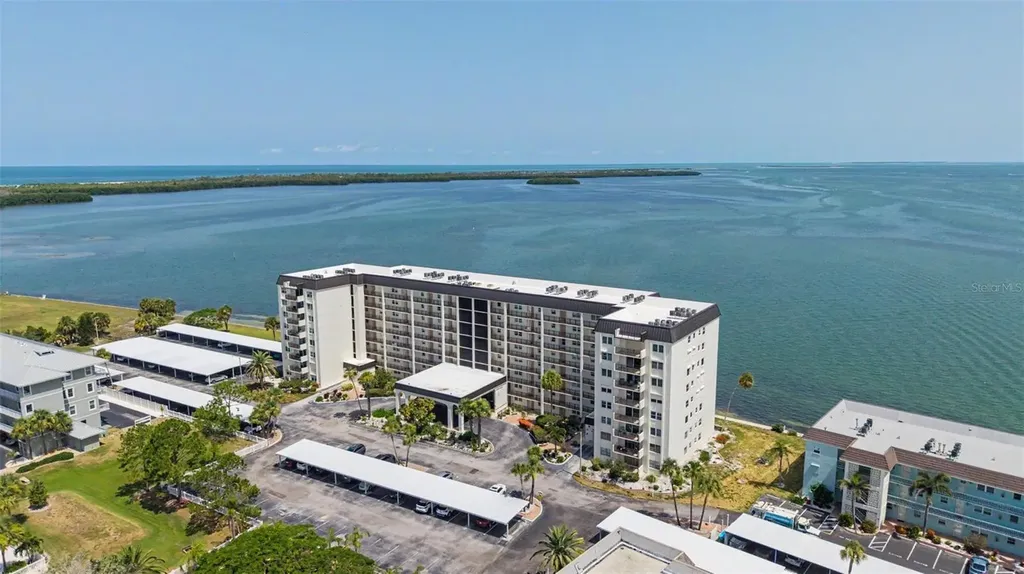 9 Haig Place Dunedin FL 34698