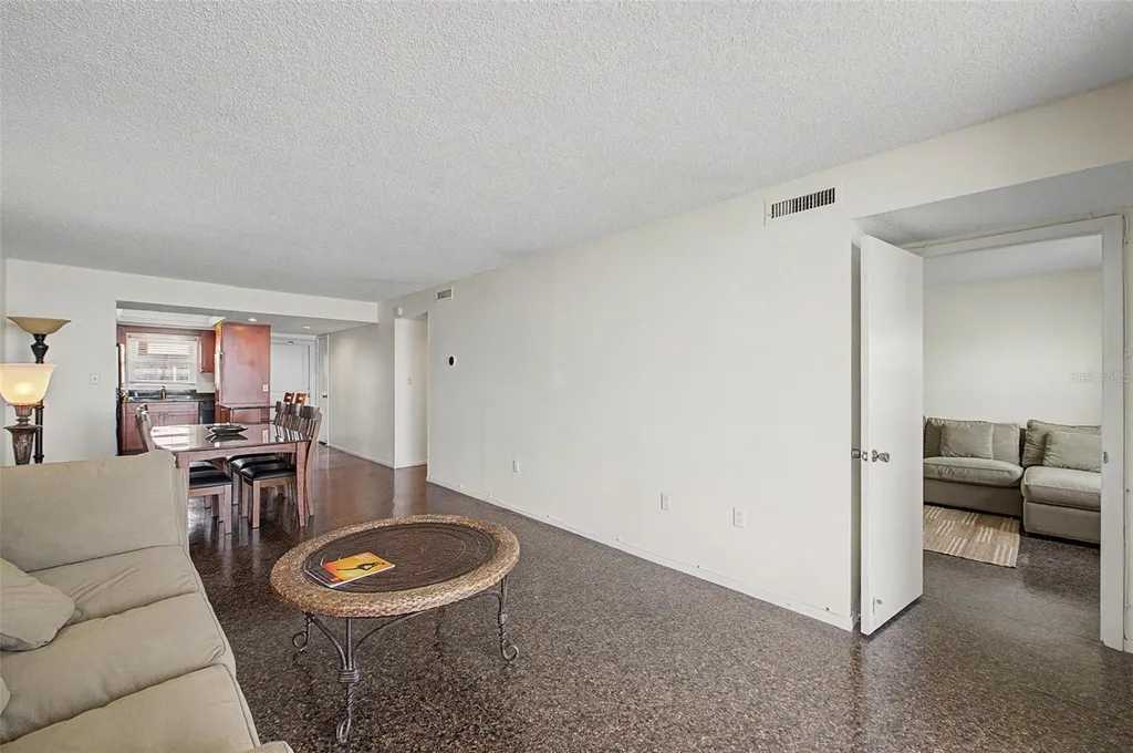 9 Haig Place Dunedin FL 34698