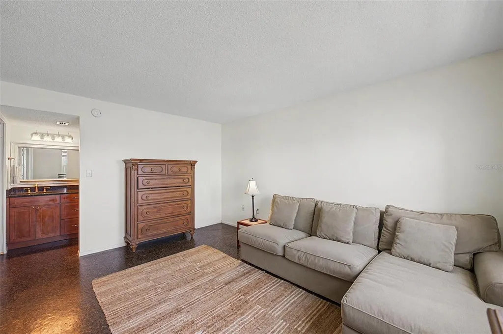 9 Haig Place Dunedin FL 34698