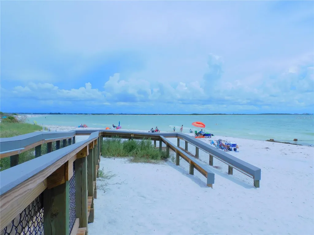 9 Haig Place Dunedin FL 34698