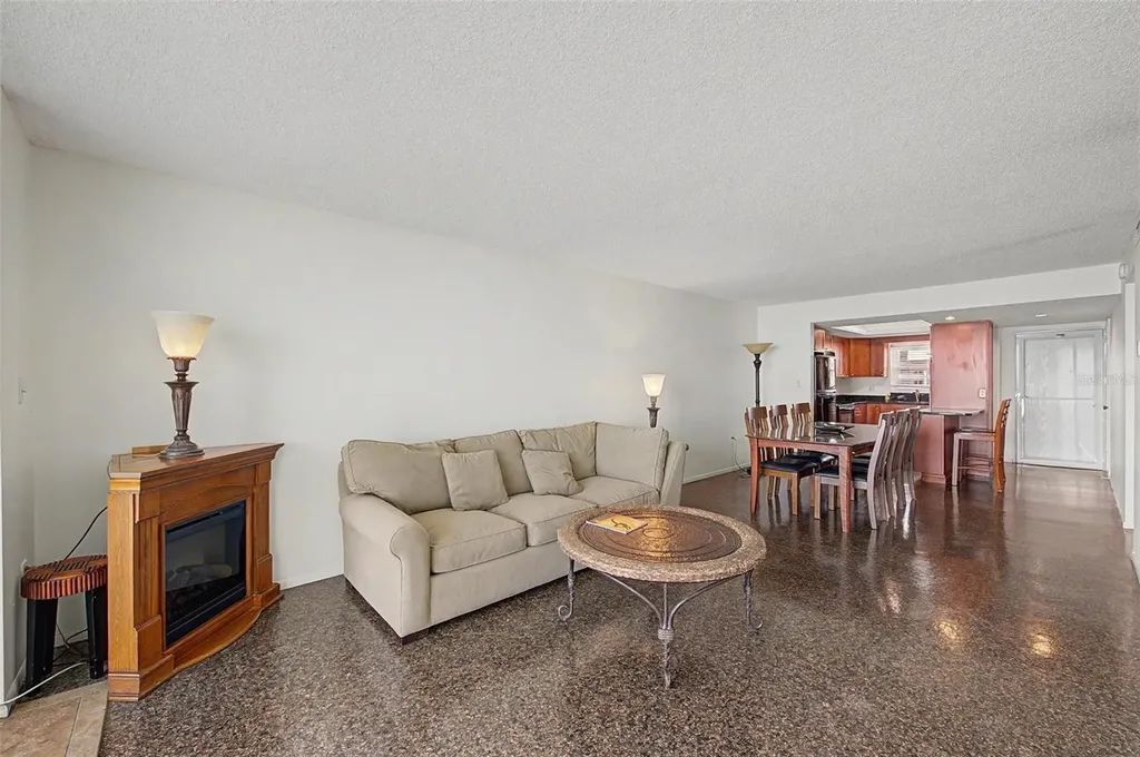 9 Haig Place Dunedin FL 34698