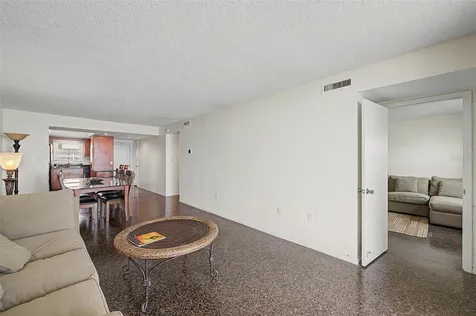 9 Haig Place Dunedin FL 34698