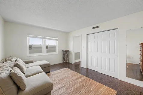 9 Haig Place Dunedin FL 34698