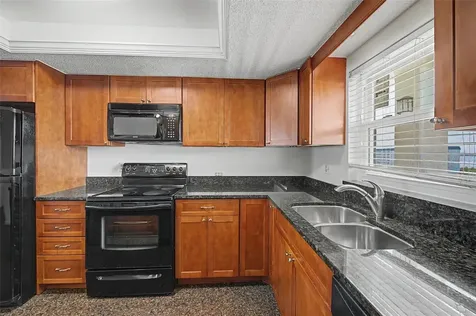 9 Haig Place Dunedin FL 34698