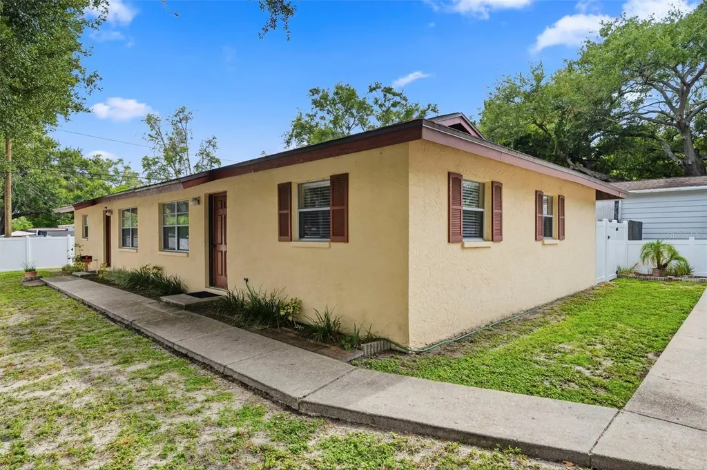 615 2nd Avenue NE Largo FL 33770