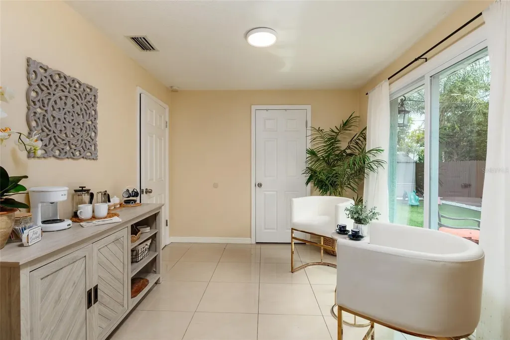 801 61st Street N St Petersburg FL 33710