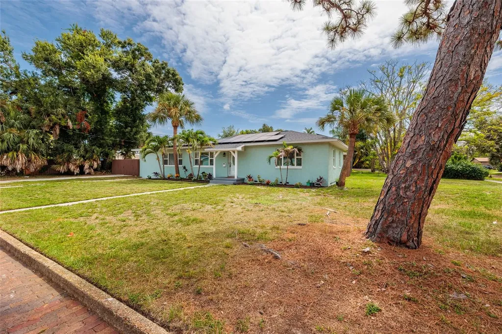 801 61st Street N St Petersburg FL 33710