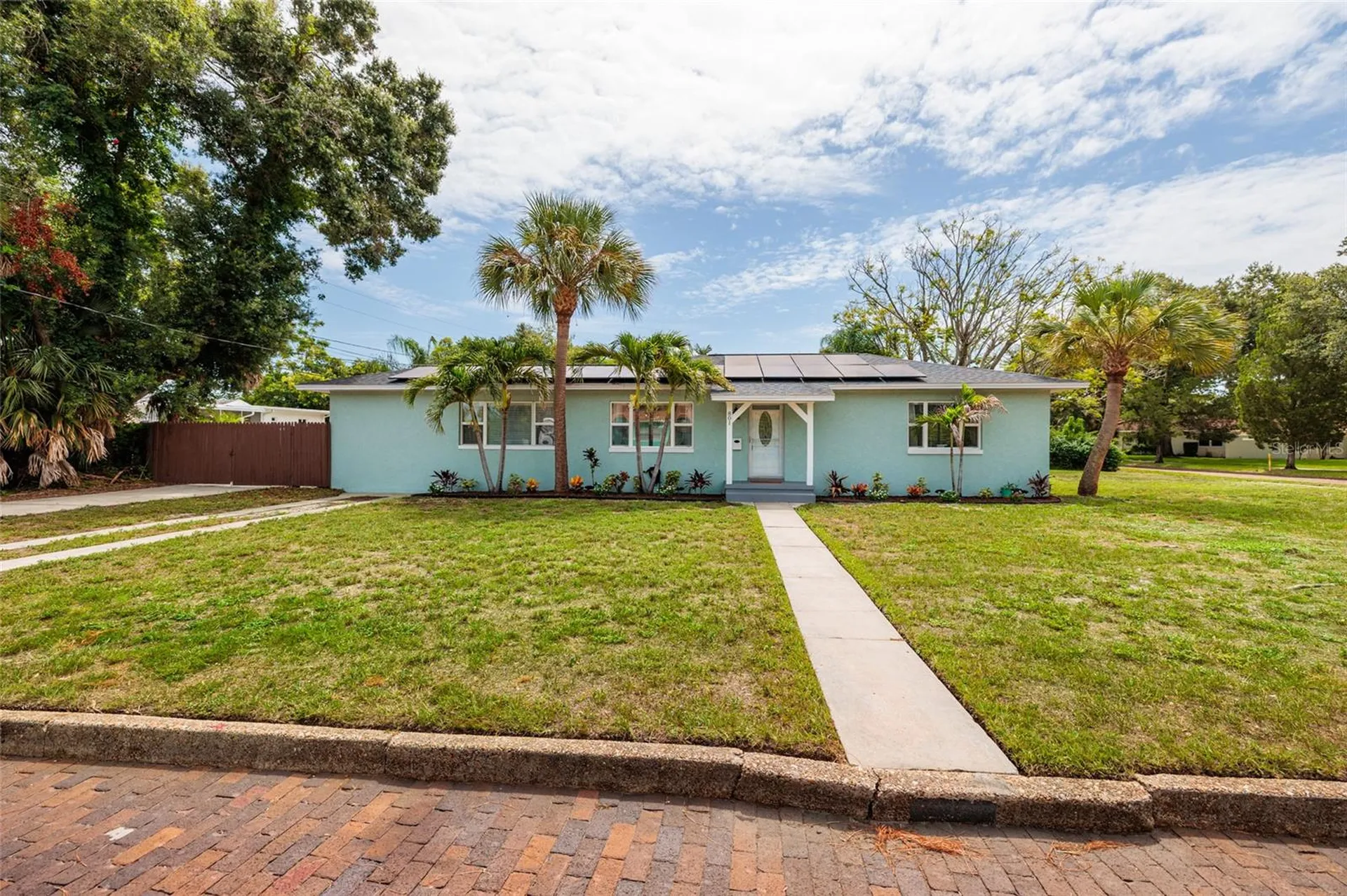 801 61st Street N St Petersburg FL 33710