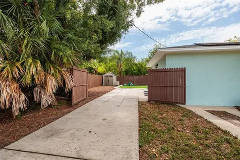 801 61st Street N St Petersburg FL 33710