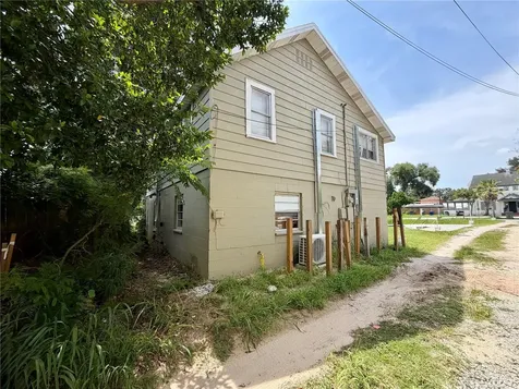 221 Avenue C NE Winter Haven FL 33881