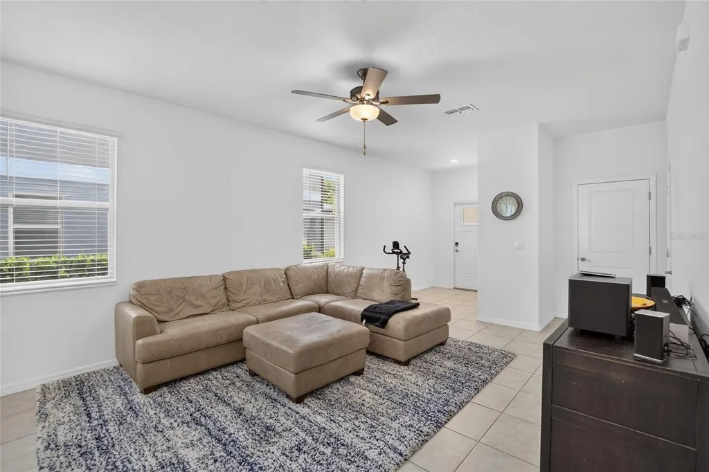 2597 Charlan Holiday FL 34690