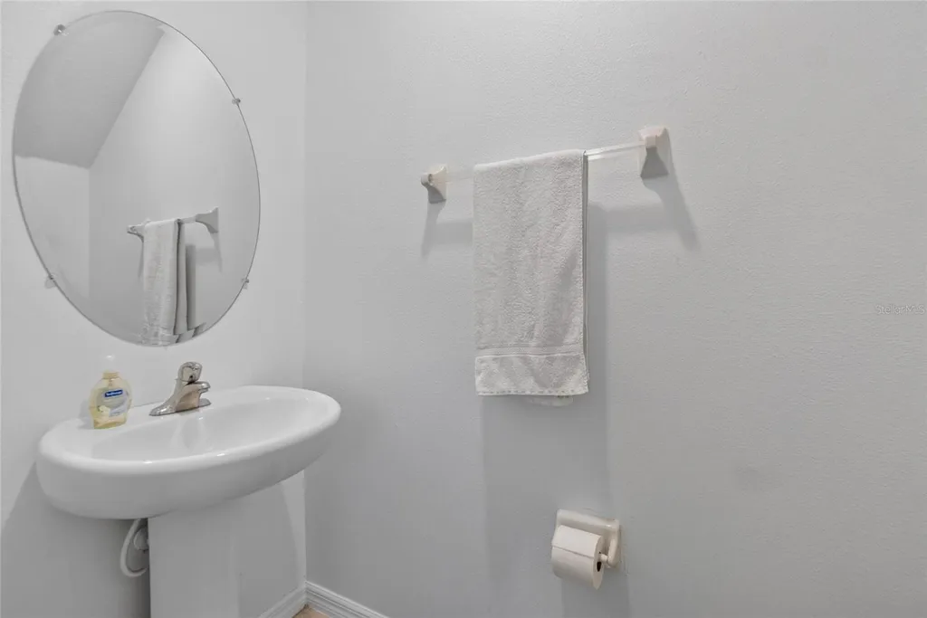 2597 Charlan Holiday FL 34690