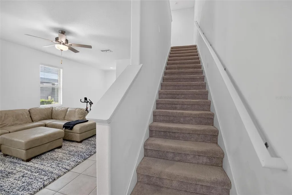 2597 Charlan Holiday FL 34690