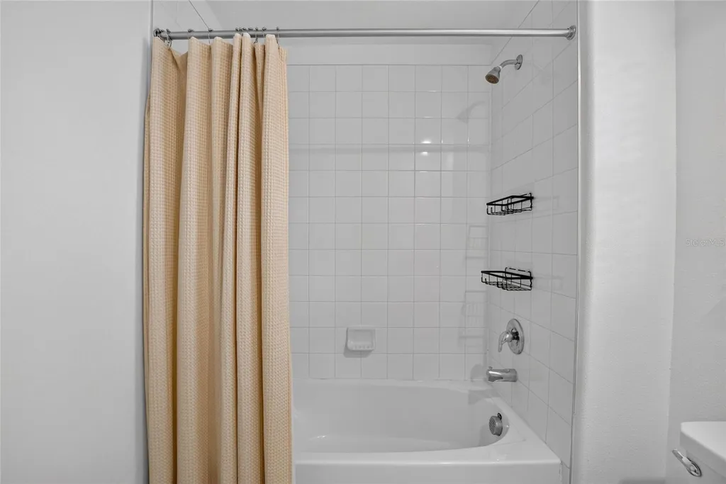 2597 Charlan Holiday FL 34690