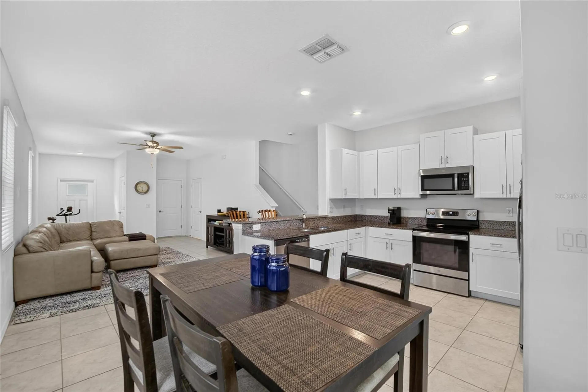 2597 Charlan Holiday FL 34690