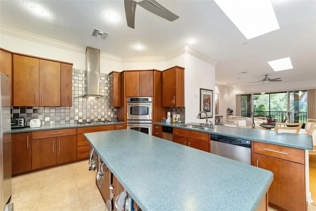 2299 N Bayou Point Inverness FL 34453