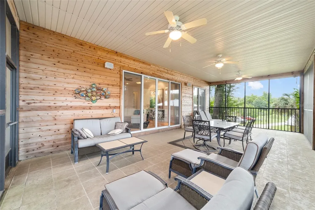 2299 N Bayou Point Inverness FL 34453