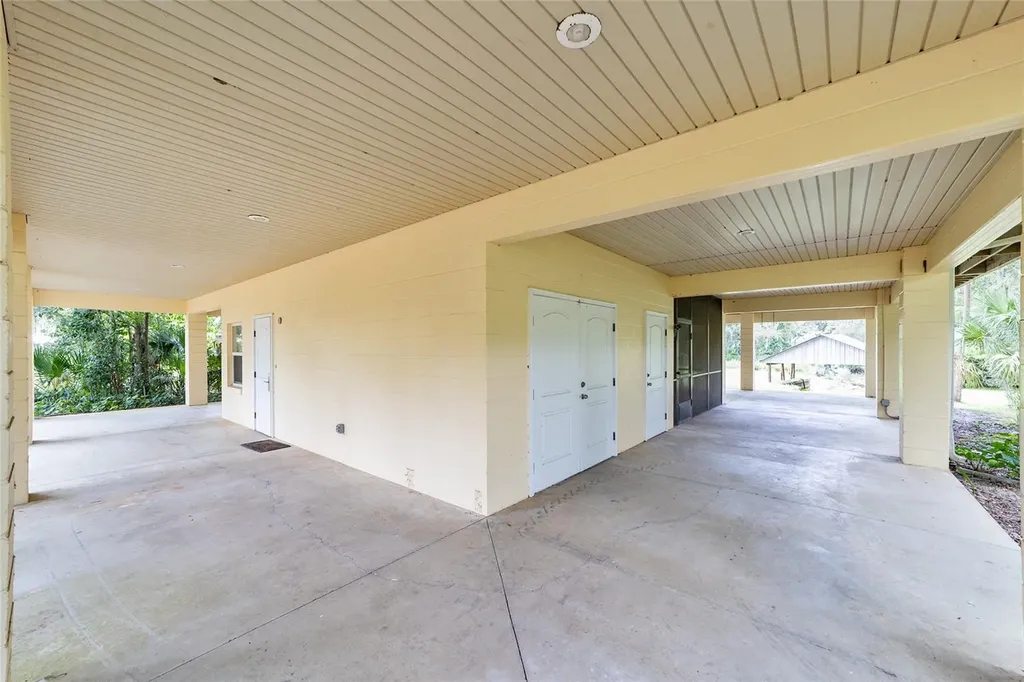 2299 N Bayou Point Inverness FL 34453