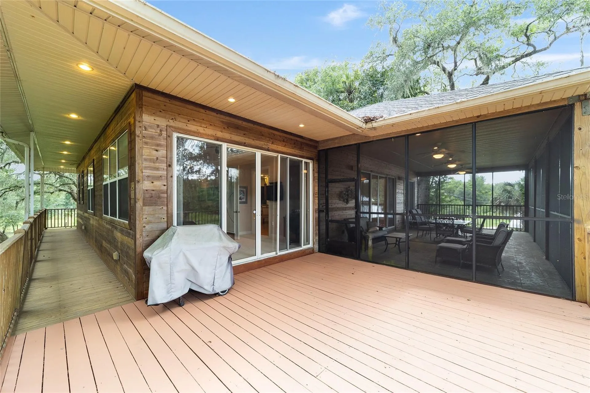 2299 N Bayou Point Inverness FL 34453