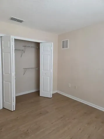 5824 Lake Pointe Village Circle Orlando FL 32822
