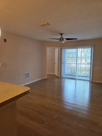 5824 Lake Pointe Village Circle Orlando FL 32822