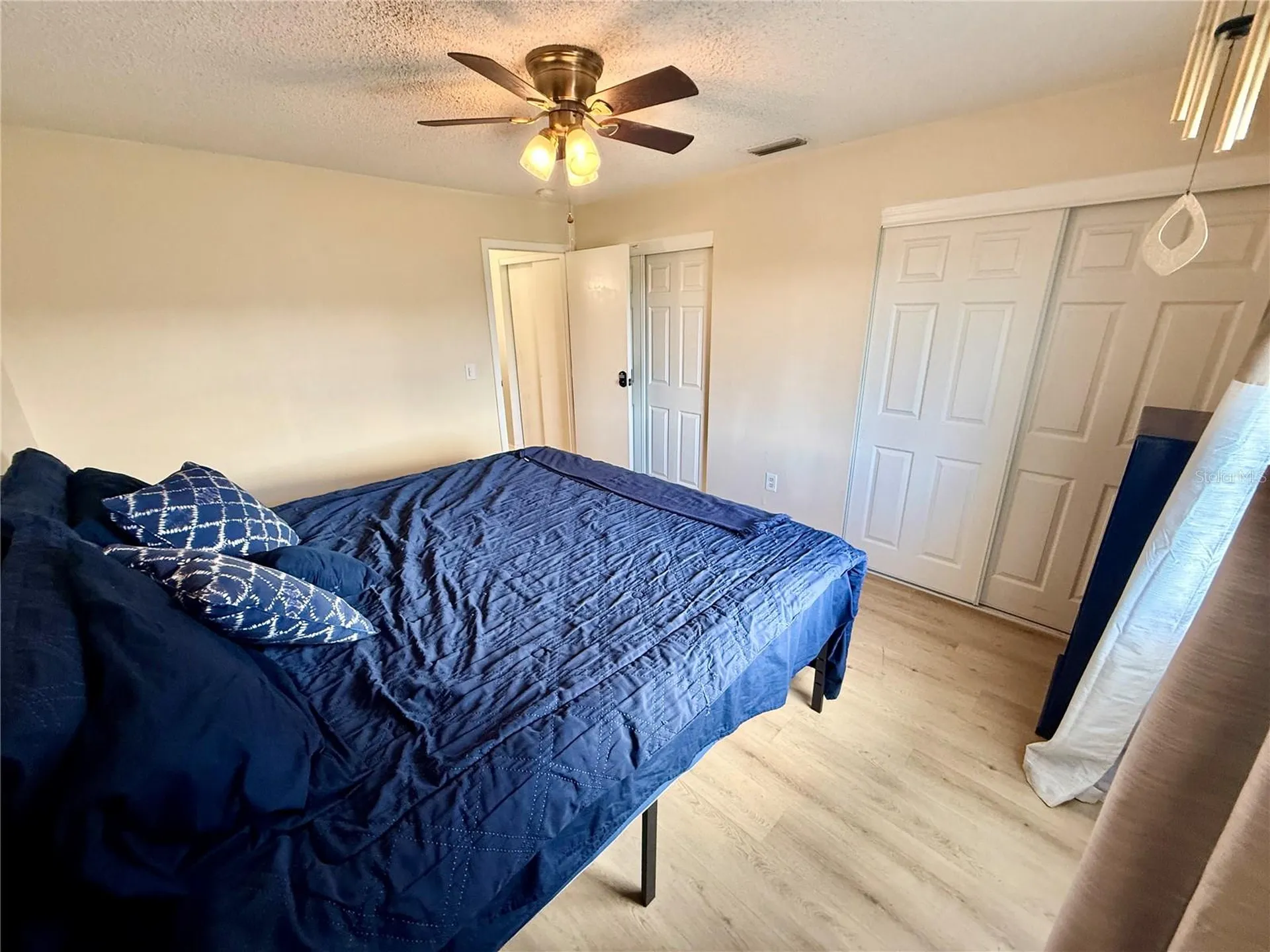 2612 Hidden Lake Drive N Sarasota FL 34237