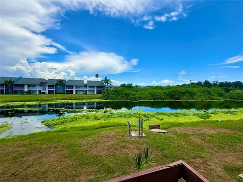 2612 Hidden Lake Drive N Sarasota FL 34237