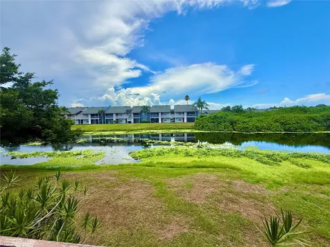 2612 Hidden Lake Drive N Sarasota FL 34237